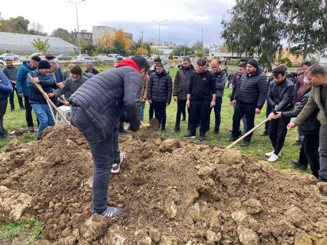 Selver Hemşire Gözyaşları Eşliğinde Toprağa Verildi