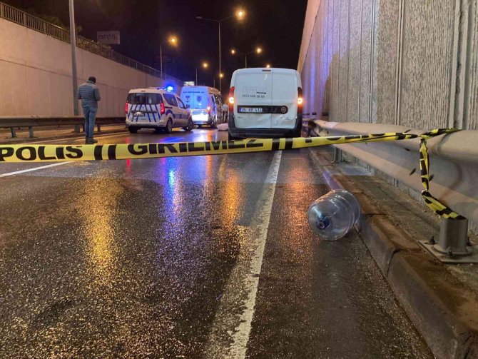 Aracına Akaryakıt Doldururken Otomobilin Çarptığı Kişi Hayatını Kaybetti