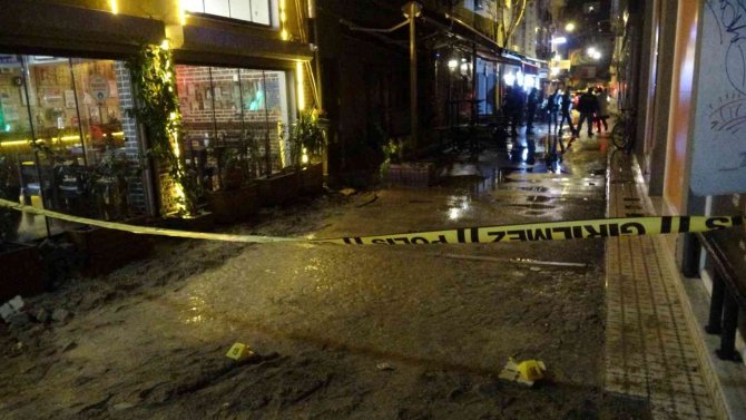 İ̇zmir’de Silahlı Saldırı Sonucu 1 Kişi Yaralandı