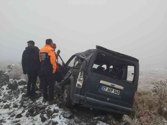 Kars’ta Trafik Kazası: 3 Yaralı