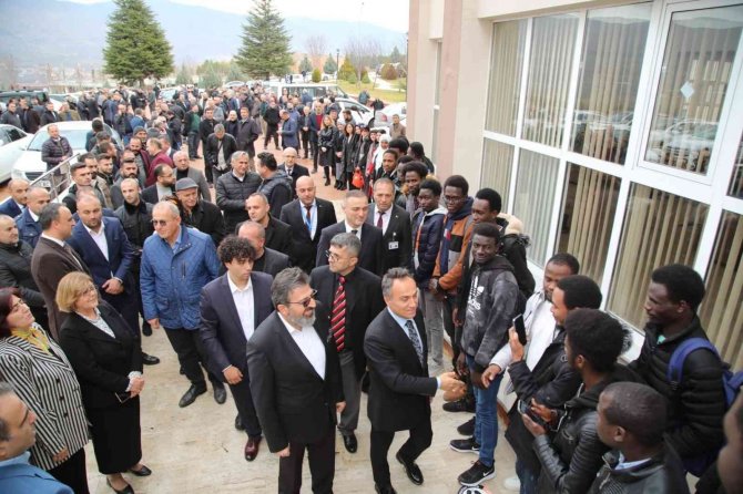 Rektör Yılmaz, Görevine Başladı