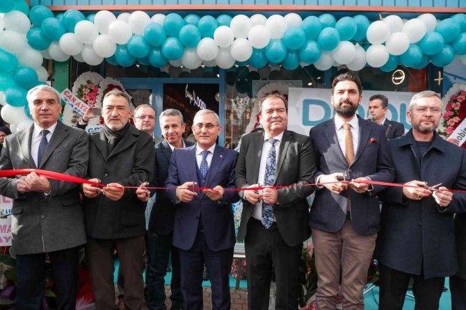 Başkan Alim Işık: "Açılan Her İş Yeri Şehrimize Değer Katıyor"