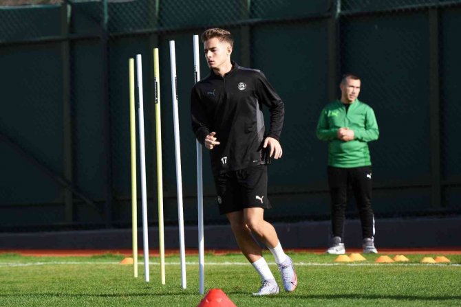 Manisa Fk, Tuzlaspor Hazırlıklarına Devam Ediyor