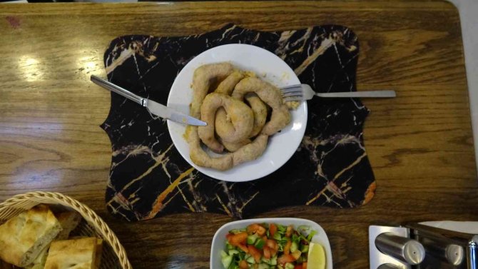 Mumbar Dolması Vatandaşın Yoğun İlgisini Görüyor