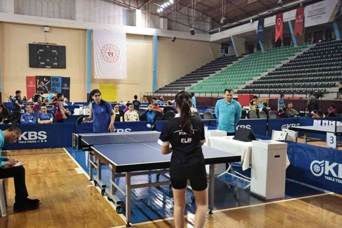 Denizli’de Masa Tenisi Grup Maçları Bugün Tamamlanıyor