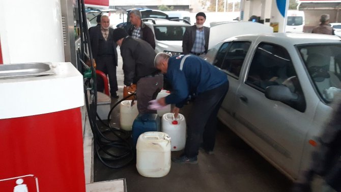 Akaryakıt İstasyonlarında Çiftçi Yoğunluğu