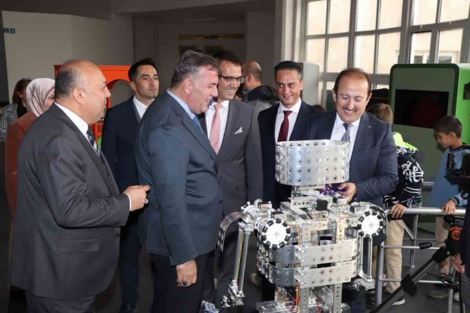 Koca: "Burada Nice Aziz Sancar’lar Yetişecek"