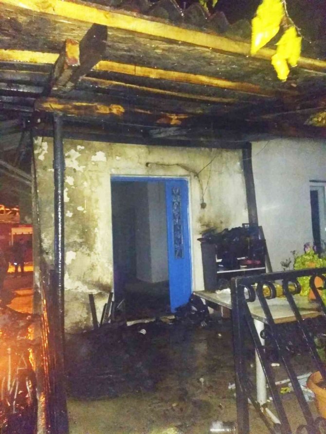 Ortaca’da Ev Yangını