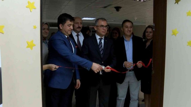 Maltepe Kaymakamı Tiryaki: "Hastanede Tedavi Gören Çocuklarımızın Eğitimleri De Burada Devam Ediyor"