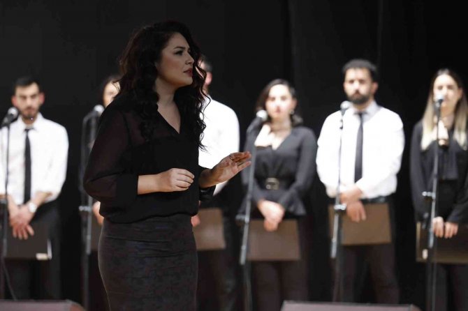 Sultangazi’de Aşık Veysel Müzikali