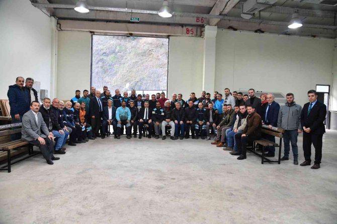 Başkan Genç, Belediye İşçileriyle Bir Araya Geldi