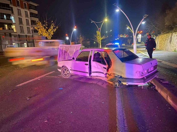 Tunceli’de Trafik Kazası: 4 Yaralı