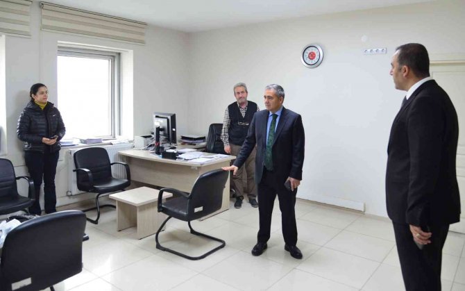 Vali Mete Buhara Kamu Kurumlarında İnceleme Yaptı