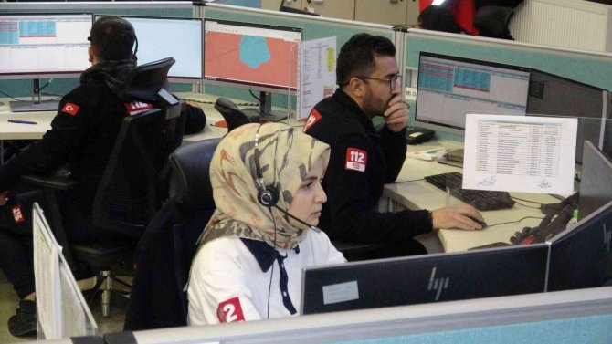 İ̇kinci El Telefonları Test Etmek İçin 112’yi Meşgul Ediyorlar