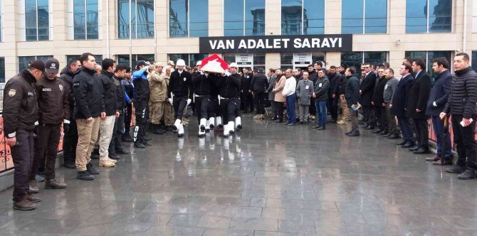 Van’da Vefat Eden Cumhuriyet Savcısı İçin Tören Düzenlendi