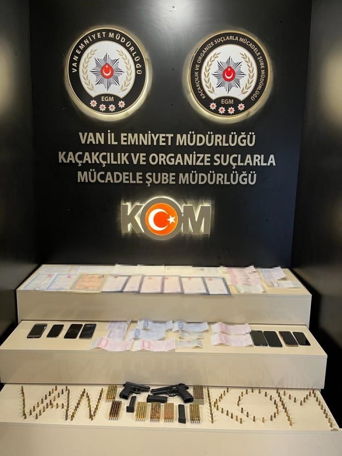 Van’da Gümrük Kaçakçılığı Operasyonu
