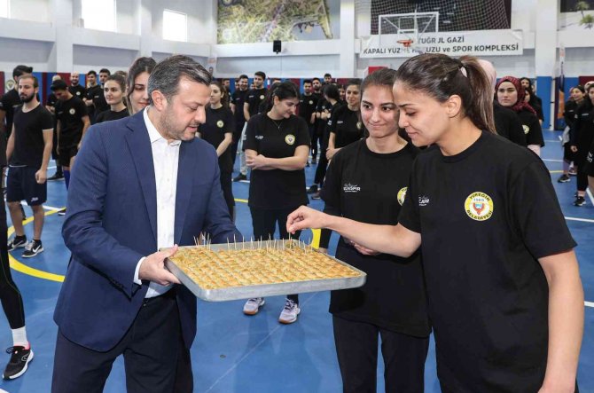 Başkan Kocaispir:"emek Olunca Başarı Da Oluyor"