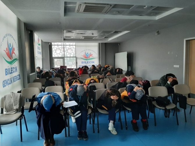 112 Acil Sağlık Hizmetleri Çalışanlarına Eğitimler Verildi