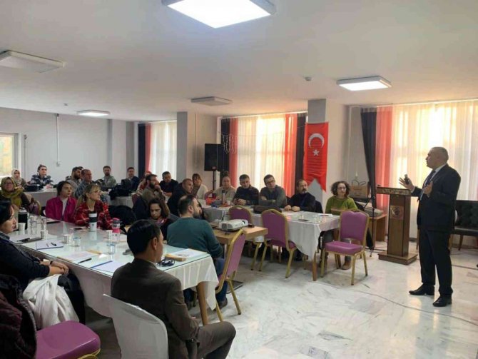 Proje Yazma Eğitimi Sona Erdi