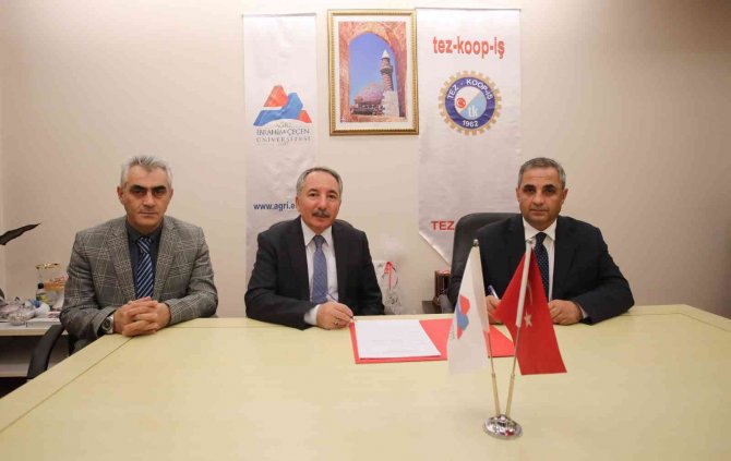 Ai̇çü İle Tez-kop-i̇ş Sendikası Arasından Toplu İş Sözleşmesi İmzalandı
