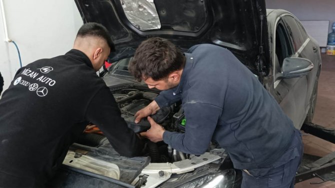 Oto Tamircilerinden Araç Sahiplerine Kışlık Bakım Uyarısı