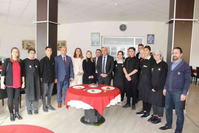Önce Yaptılar, Sonra Servis Ettiler