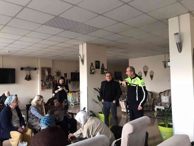 Huzurevi Sakinlerine Trafik Eğitimi Verildi