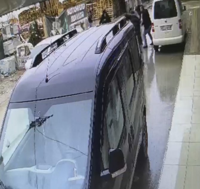 Bursa’da Park Kavgasında Silahlar Konuştu: 2 Yaralı