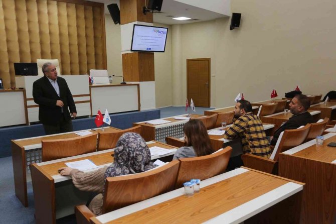 Başkan Sandıkçı: “Roman Kardeşlerimize Yönelik Örnek Projeleri Hayata Geçirdik”