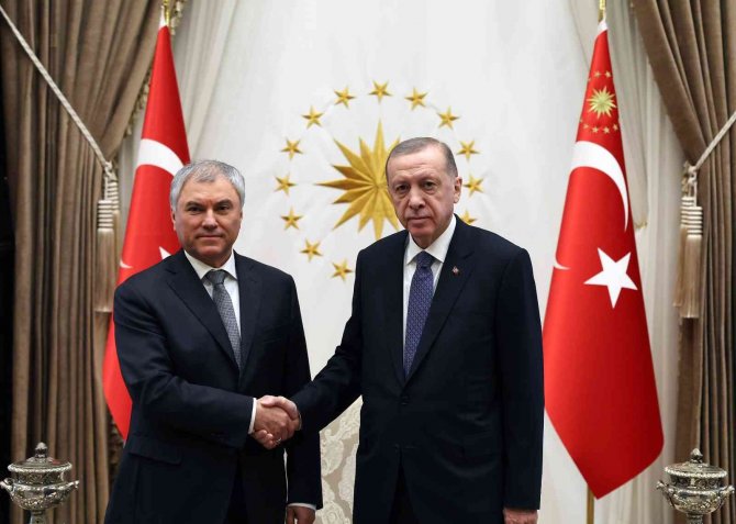 Cumhurbaşkanı Erdoğan, Cumhurbaşkanlığı Külliyesi’nde Rusya Federasyonu Federal Meclisi Devlet Duması Başkanı Vyacheslav Volodin’i Kabul Etti.