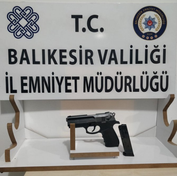 Balıkesir’de Suç Örgütü Operasyonu: 5 Kişi Tutuklandı