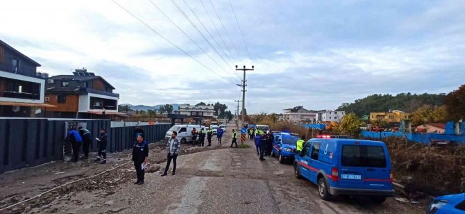 Fethiye’de Kaçak Yapılar Yıkılıyor