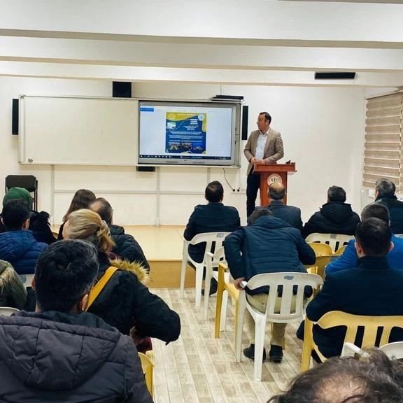 Gediz’de "Okuyorum, Geziyorum" Projesi Tanıtıldı