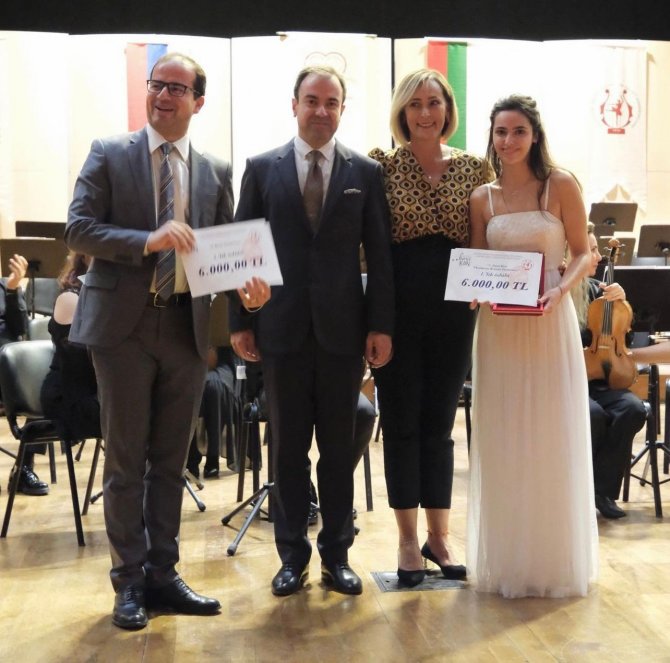 Genç Sanat Dinletileri’nde Sahne Alan Keman Virtüözünden Uluslararası Başarı