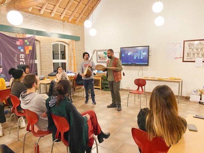 Hollanda’da "Fırat’ın Semahları" Dinletisi Gerçekleştirildi