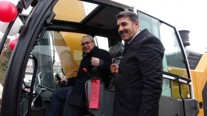 Muş İ̇l Özel İ̇daresi Parkı 13 Yeni İş Makinesi İle Güçlendirildi