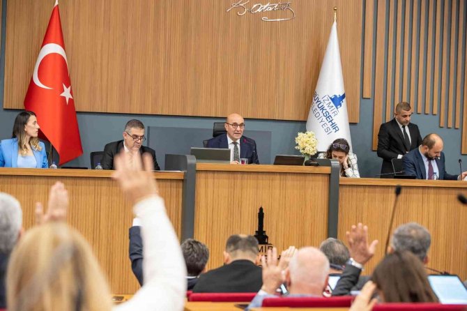 Başkan Soyer’den Yatırım Eleştirisi: “İ̇zmir’e Bir Metro Hattını Da Devletimiz Yapsın”