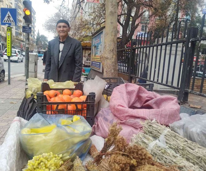 Yetiştirdiği Doğal Ürünler Geçim Kaynağı Oldu
