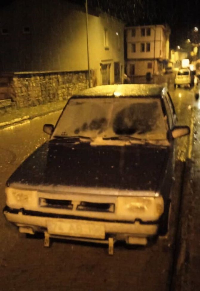 Eflani’de Kar Yağışı Etkili Olmaya Başladı