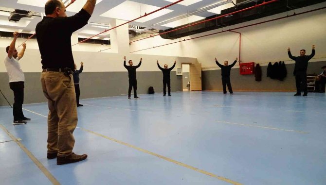 Muhtarlar Halk Oyunu Ekibi Kurdu: En Büyük Hayalleri Oyunlarını Cumhurbaşkanı İçin Sergilemek