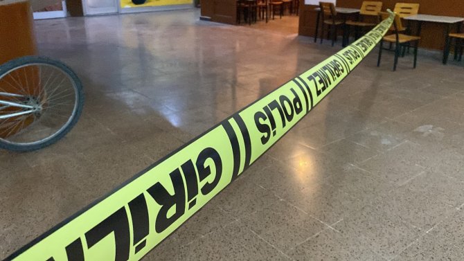 Kavgada Bıçaklanan 3 Kişi Yaralandı