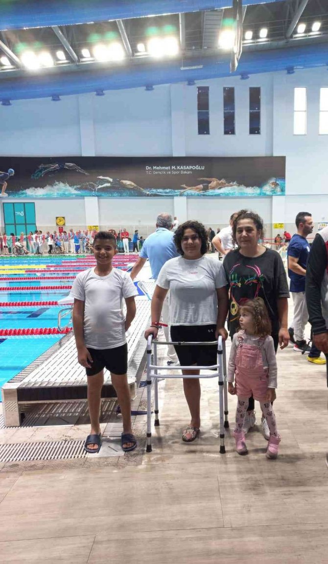 Kayserili Yüzücülerden Büyük Başarı