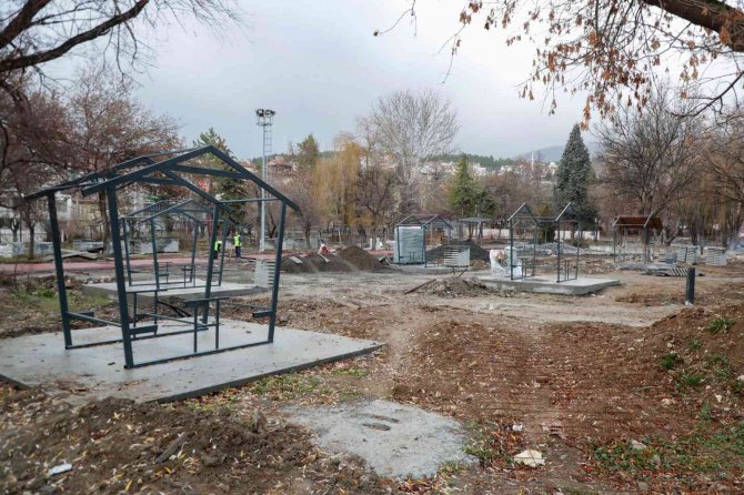 Ressam Ahmet Yakupoğlu Parkı Kütahya’nın En Farklı Mekanı Olacak