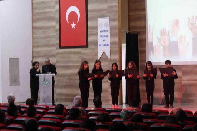 Alaşehir’de İ̇nsan Hakları Ve Demokrasi Haftası Kutlandı