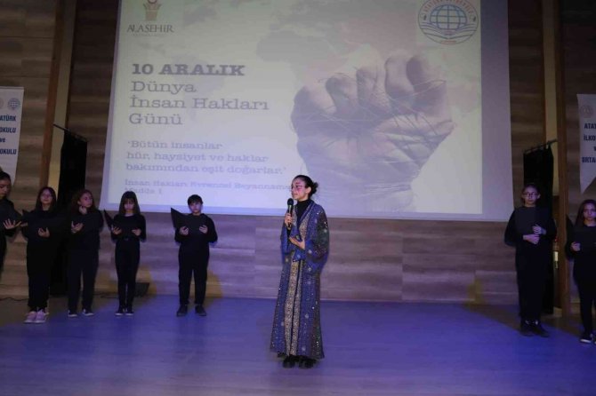 Alaşehir’de İ̇nsan Hakları Ve Demokrasi Haftası Kutlandı