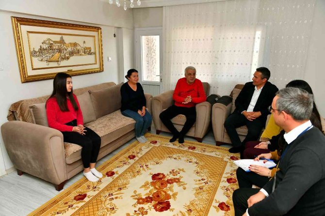 Öğretmenler 6 Bin 331 Öğrenciyi Evdeki Çalışma Ortamında Değerlendiriyor