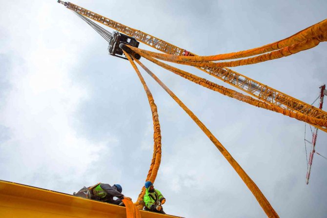 Akkuyu Ngs’nin 1’inci Ünitesine Ait Türbin Binasında İlk Köprülü Vincin Montajına Başlandı
