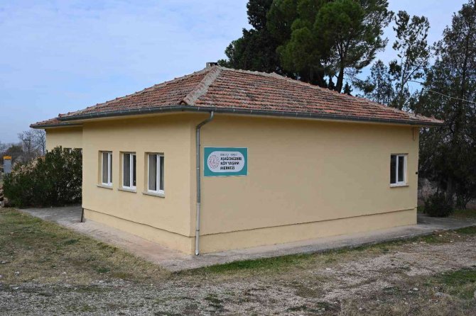 Köy Yaşam Merkezleri 7’den 77’ye Hizmet Veriyor