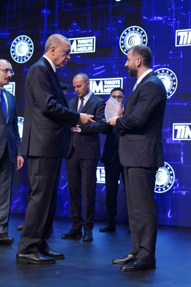 Socar Türkiye’ye ‘Stratejik Partnerlik’ Ödülü