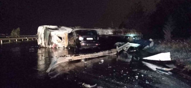 Petrol Yüklü Tanker İle Cip Çarpıştı: 3 Yaralı